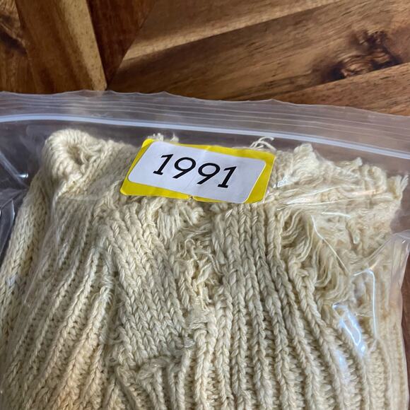 Blank Paige Sweater Yellow Star Distressed Sz M/L V Neck Oversized Pullover NEW - Picture 11 of 11